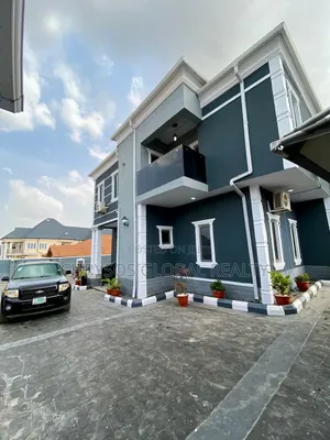 2bdrm Block of Flats in Oluyole Sharp for rent