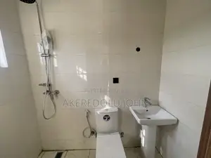 4bdrm Townhouse / Terrace in Galadimawa for rent