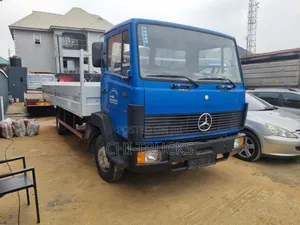 Mercedes Benz Truck 2007