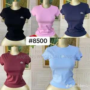 Alo Yoga-Branded Basic Crop