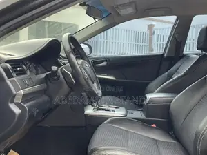 Toyota Camry SE 4dr Sedan (2.5L 4cyl 6A) 2014 Black
