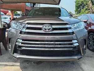 Toyota Highlander 2018 Gray
