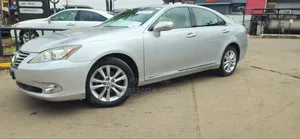 Lexus ES 2012 Silver
