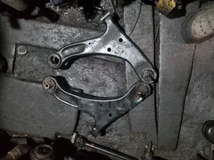 Lower Arm Suzuki Vitara 2006,2008 Model Set