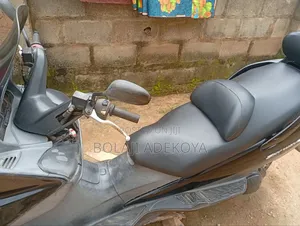 Suzuki Burgman 2012 Black
