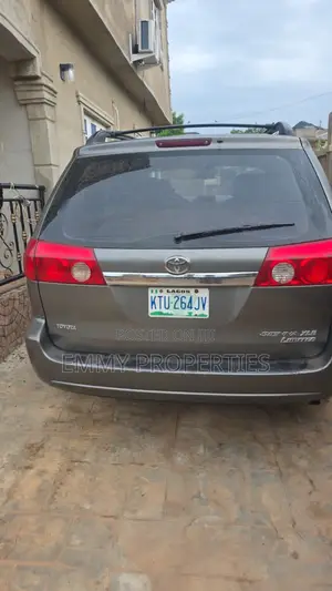 Toyota Sienna XLE Limited 2007 Gray