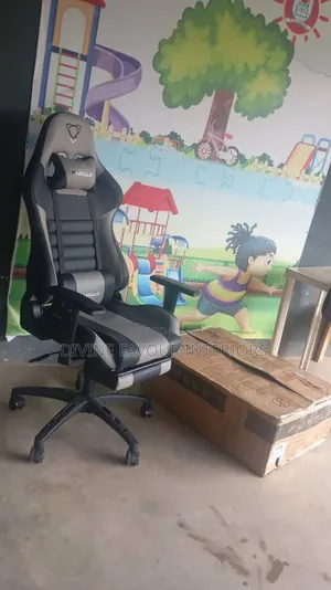 Furgle Game Chair - Black and Gray