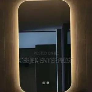 Luxury Lwd Mirrow Wirh 3 Changing Ligth