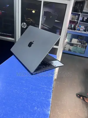 Laptop Apple MacBook Pro 2021 M1 16GB Apple M1 Pro SSD 512GB