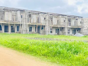 4bdrm Townhouse/Terrace in Von Garden City, Sabon Lugbe for Sale