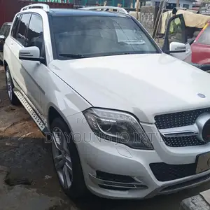 Mercedes-Benz GLK-Class 350 4MATIC 2011 White
