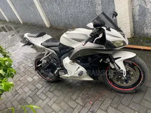 Honda CBR 2009 White