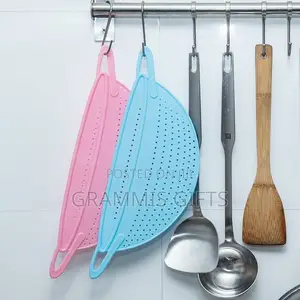 Handheld Plastic Drainer