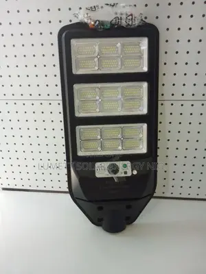 Sukhig 600w Solar Street Light All-in-One Design Installation Services
