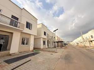 4bdrm Townhouse/Terrace in Galadimawa for sale