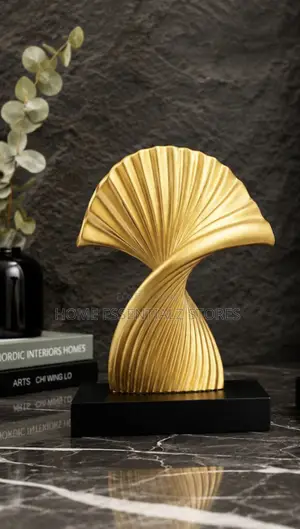 Twisted Fan Ginkgo Leaf Sculpture - Modern Abstract Decor
