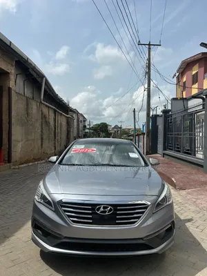 Hyundai Sonata Limited Sedan FWD (2.4L 4cyl 6A) 2016 Silver