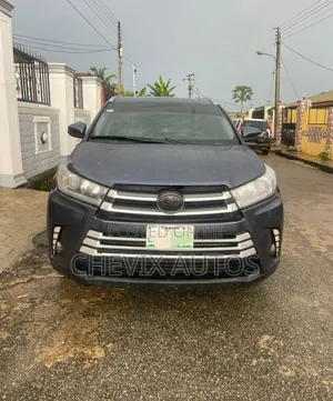 Toyota Highlander 2015 Blue