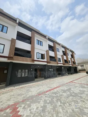 4bdrm Duplex in Durumi for sale