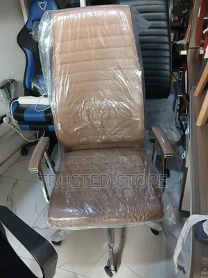 Quality Executive Swivel Chair B430