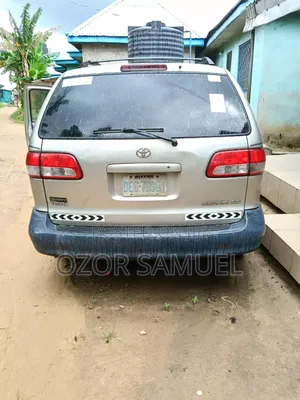 Toyota Previa 1999 Silver