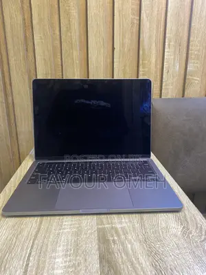 Laptop Apple MacBook Pro 2020 16GB Intel Core i7 SSD 512GB