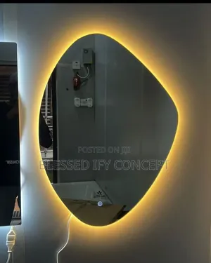 Quality Mirror With Led Lights
