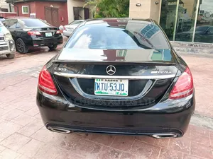 Mercedes-Benz C300 Luxury 4dr AWD 4Matic Sedan (2.0L 4cyl 7A) 2015