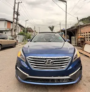 Hyundai Sonata SE 4dr Sedan (2.4L 4cyl 6A) 2015 Blue