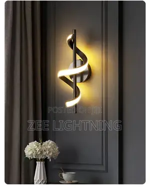 Spiral Design Wall Brackets (Black and Gold)