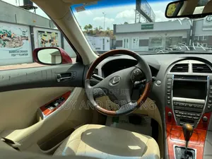 Lexus ES 2012 Red