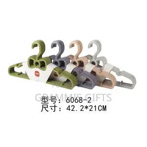 5in 1 Plastic Clothes Hangers