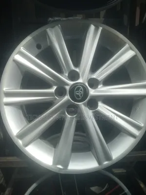 Quality Standard Toyota Camry Alloyed Wheel 17 Inch
