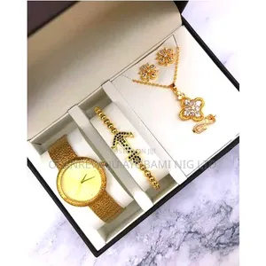 Keep Moving Nicely Crested Gold Wristwatch