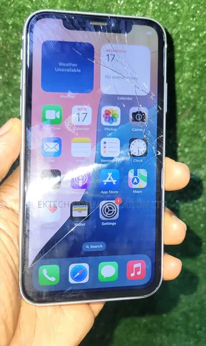 Apple iPhone XR 128 GB White