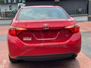 Toyota Corolla LE (1.8L 4cyl 2A) 2019 Red