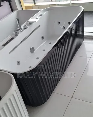 Luxury Jacuzzi Bathtub – Relax in Style