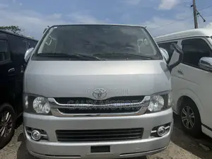 Toyota HiAce 2014 Grey