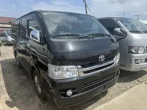 Toyota HiAce 2013 Black