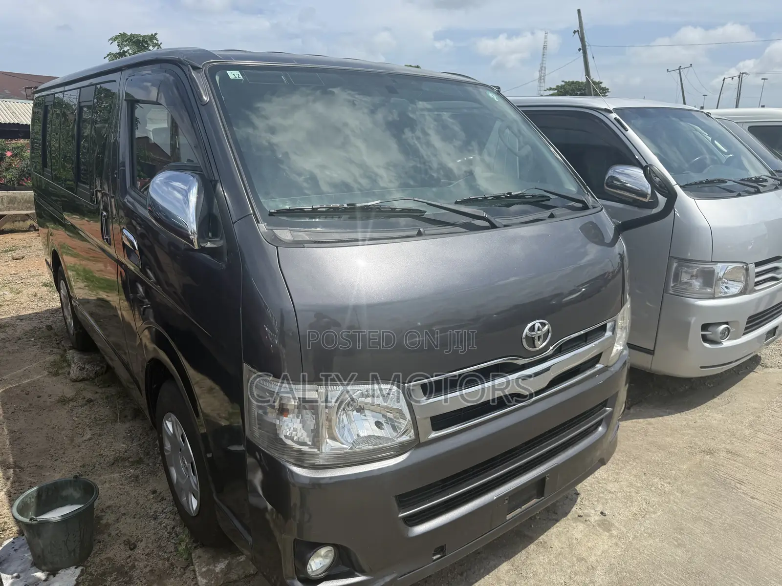 Toyota HiAce 2014 Grey