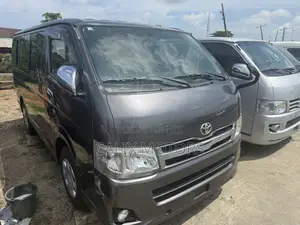 Toyota HiAce 2014 Grey