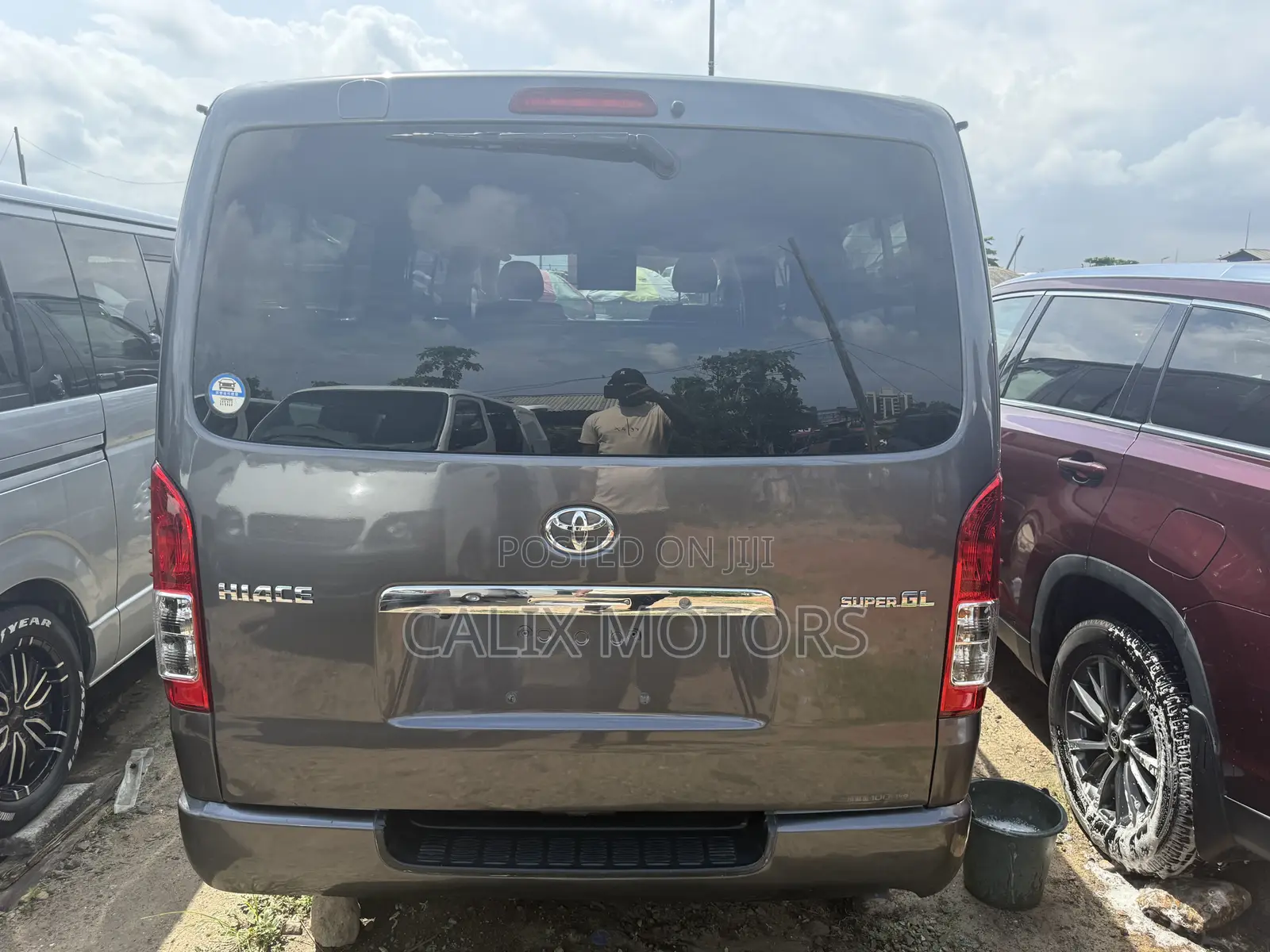 Toyota HiAce 2014 Grey