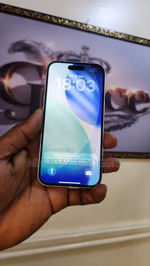 Apple iPhone 16 128 GB White