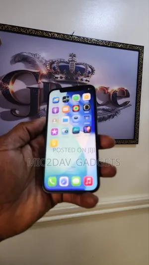 Apple iPhone 12 64 GB Black