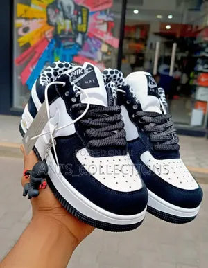 Unisex Sneakers