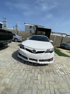 Toyota Camry L 4dr Sedan (2.5L 4cyl 6A) 2012 White