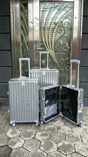 Durable 3pcs Spinner Wheel Luggage Available in Ikeja