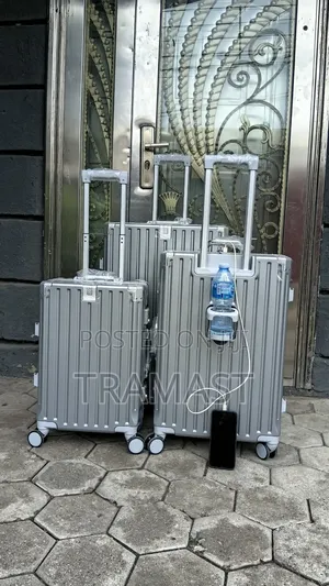 Durable 3pcs Spinner Wheel Luggage Available in Ikeja
