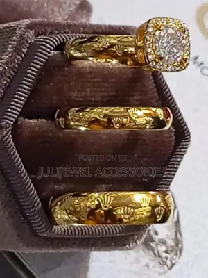 Wedding Couple Set Moissanite In Romanel Gold