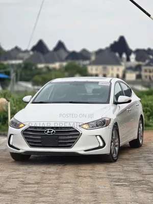 Hyundai Elantra 2016 White
